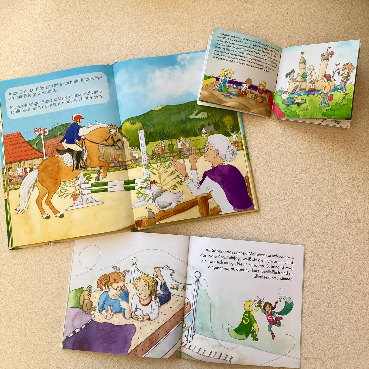 Prentenboekillustratie vrolijke kleuren kinderen dieren